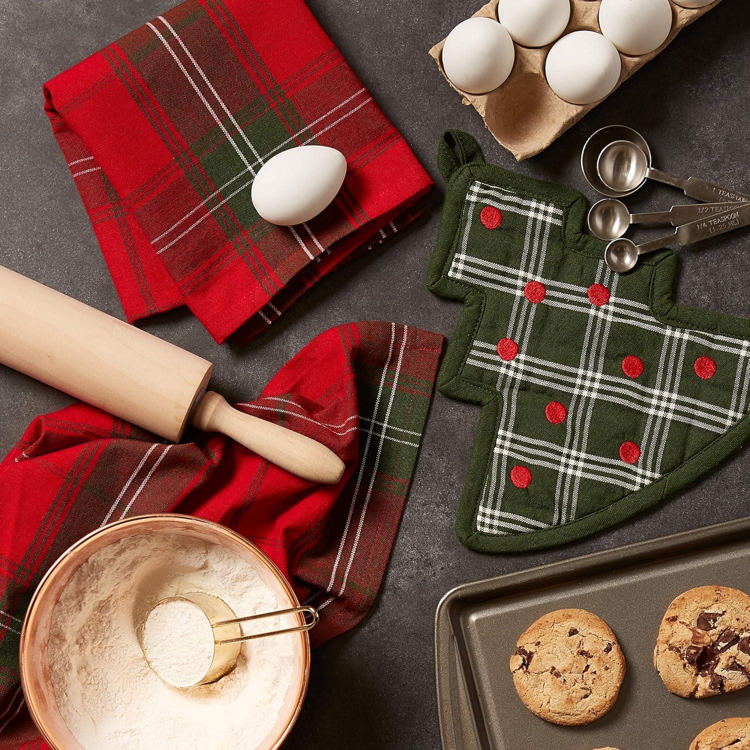 imageDII Christmas Kitchen Accessories ampamp Dcor Gift Set Pot Holder ampamp Dish Towels O Christmas Tree 3 PieceO Christmas Tree